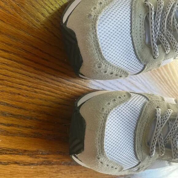 Diadora Women’s Sz US 7 Simple Run Sneakers - Picture 10 of 12